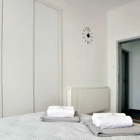 Gasthof Studio Apartman Holiday 3*