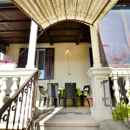 Studio Apartman Holiday Guest house